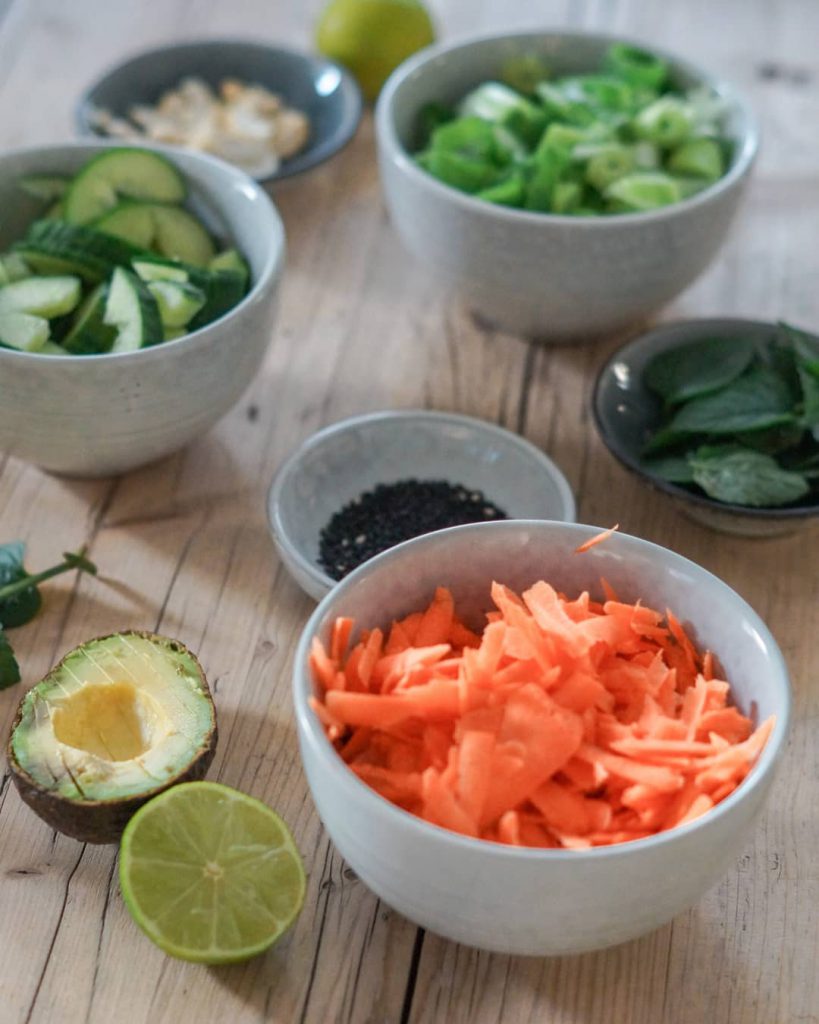 Vegane Reisnudel Bowl
