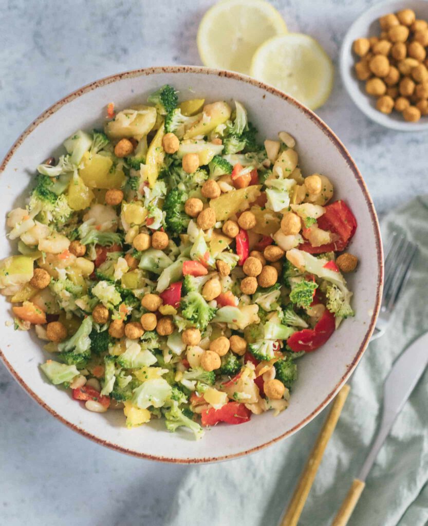 Veganer Brokkoli Salat