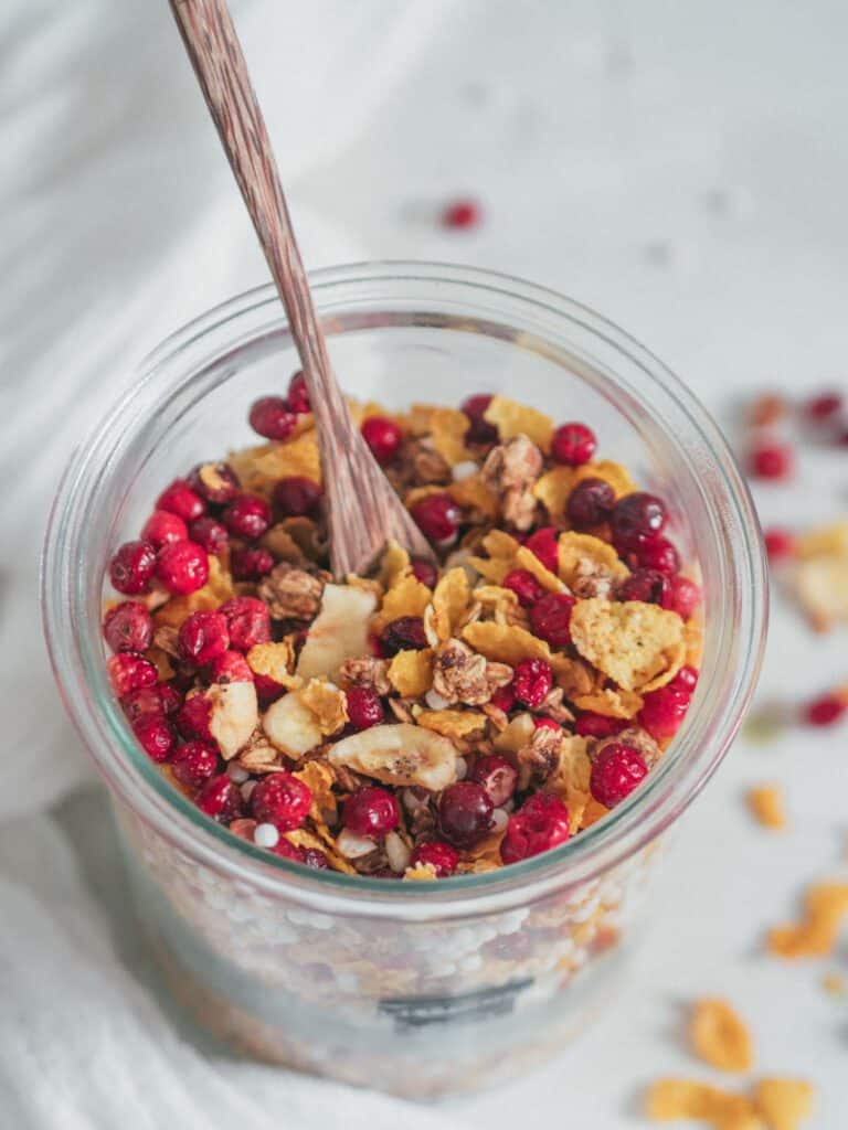 Zuckerfreies Beeren Müsli vegan rezept