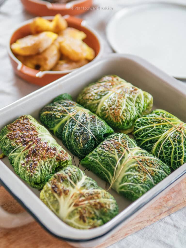 Vegane Wirsing-Roulade Rezept Krautwickel