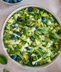 Salat mit Brokkoli Vegan Gesund