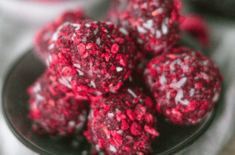 Vegane Himbeer Energyballs