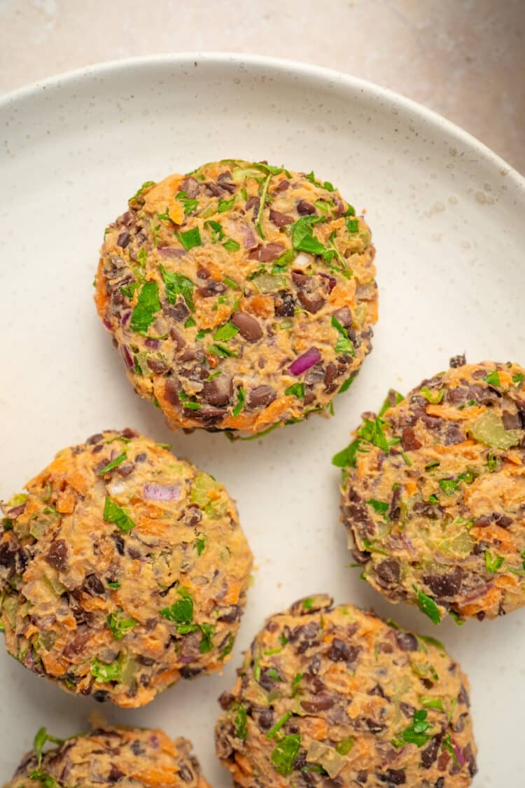 Black Bean Patties Plantpower Nutrition Vegane Ernährung und Rezepte